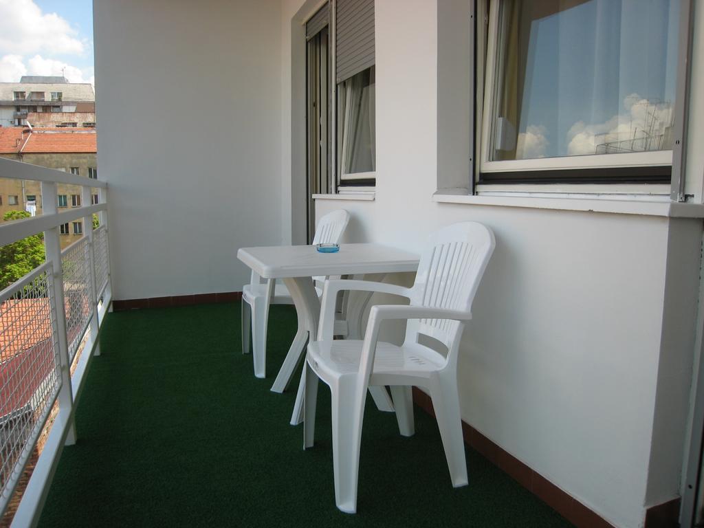 Spirit Apartments Beograd Ruang foto